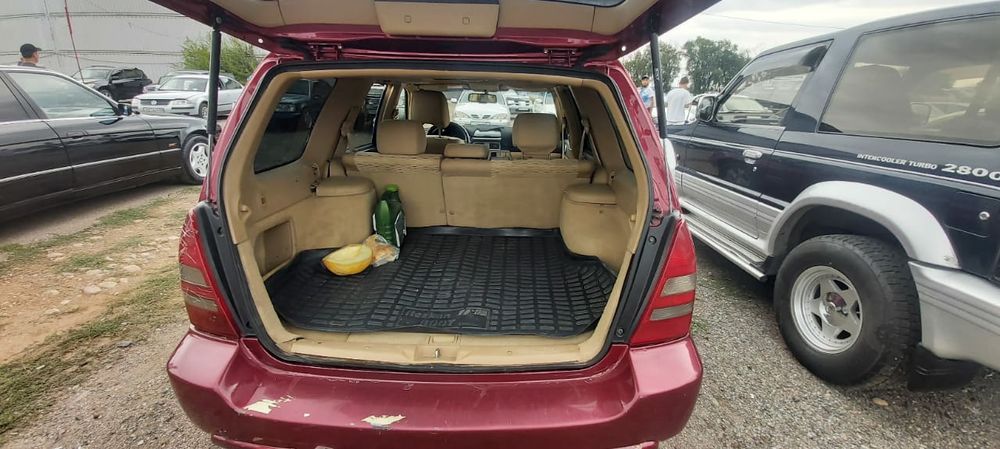 Продаю машину. На ходу