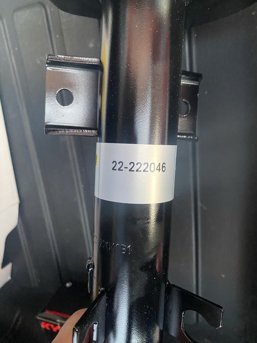 Billstein - предни газови амортисьори и тампони KYB