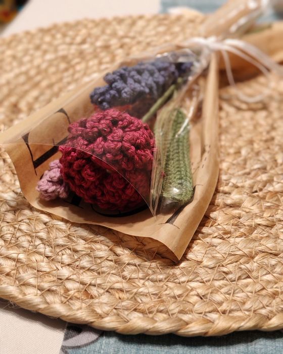 Ръчно изплетени цветя - Handmade flowers - За всякакви поводи - Ново