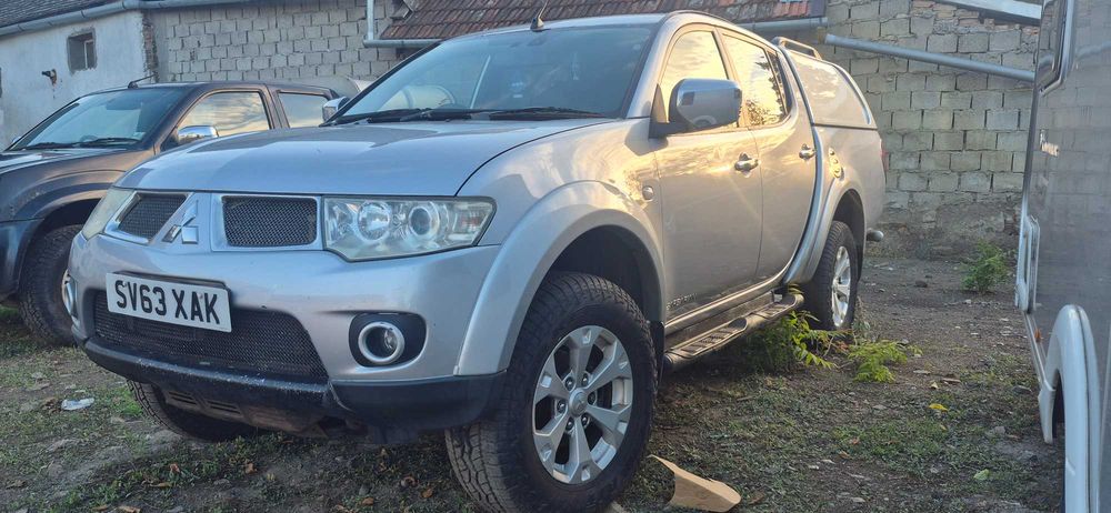 Mitsubishi L200 BARBARIAN 2.5 diesel 2013 4x4