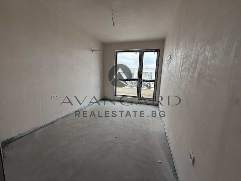 Продава се Тристаен апартамент в Пловдив, Христо Смирненски - 92 кв.м за 1497 €/кв.м - Снимка #5