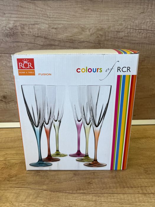 Нови чаши за шампанско