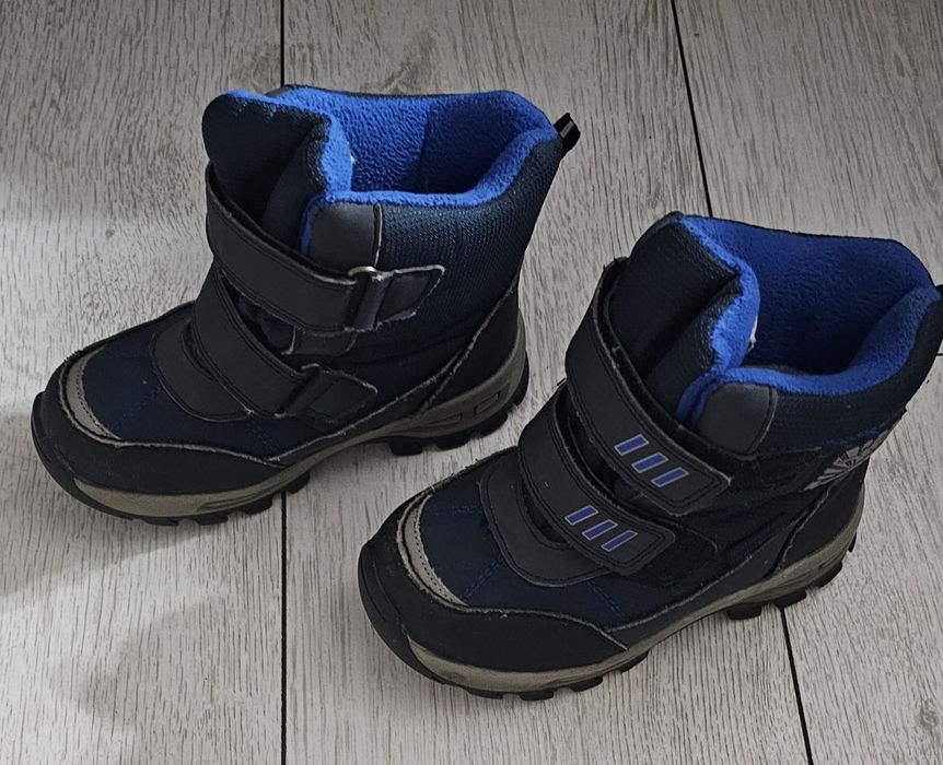 Продам ботинки зимние