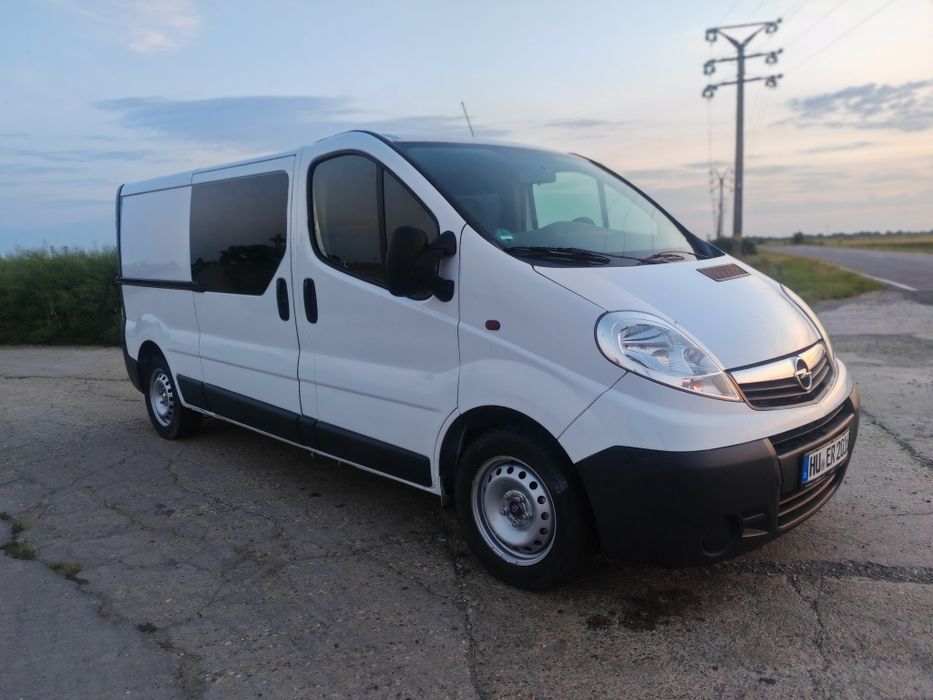Opel vivaro 2.0, 2014