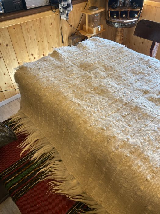 Халище от истинска вълна от Родопите