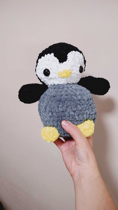 Плетена играчка пингвин