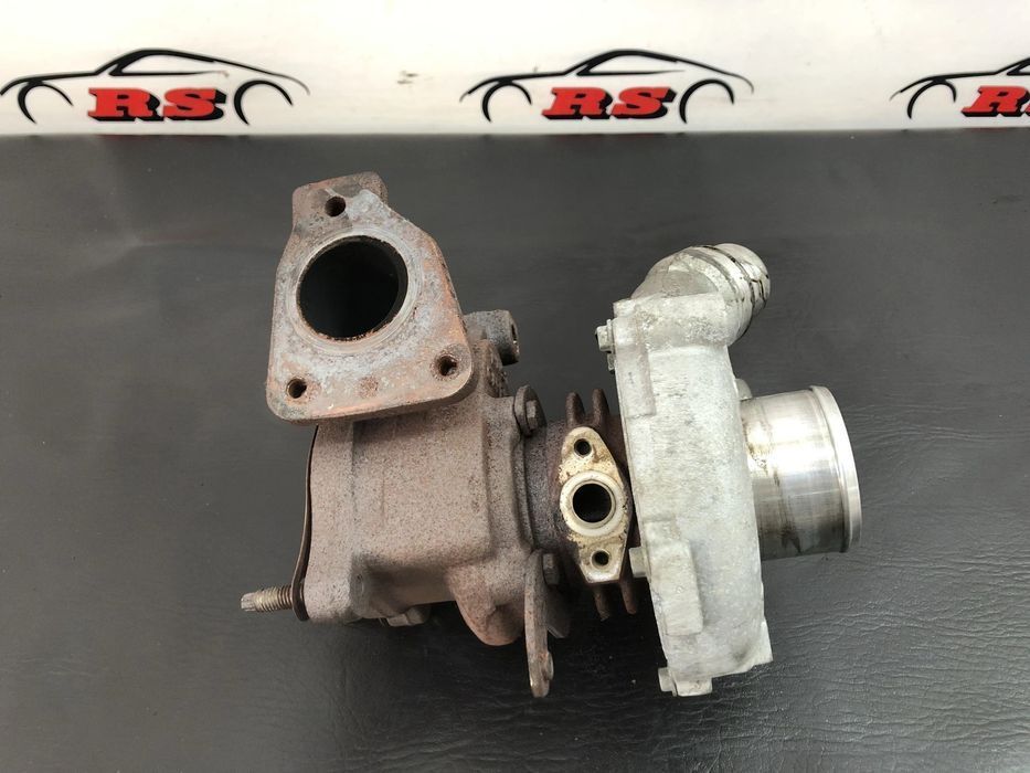 Turbosuflanta turbo turbina Opel Vivaro A 2011 cod 8200466021