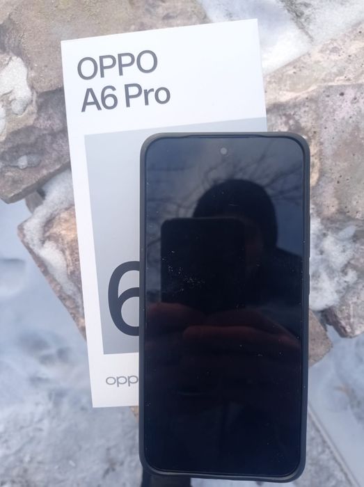 Продам телефон OPPO A6 Pro