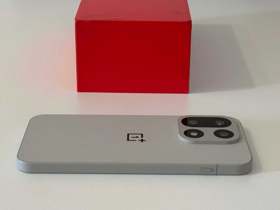 Бартер! НОВ! OnePlus 15 Sand Storm (Бял) Глобал.