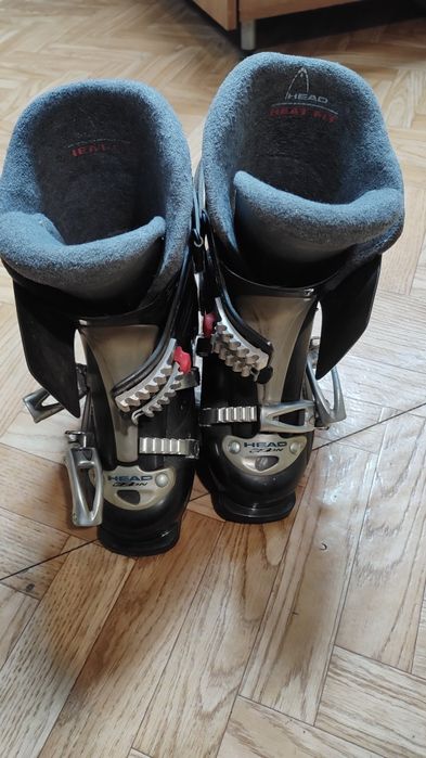 Clapari HEAD marimea 36