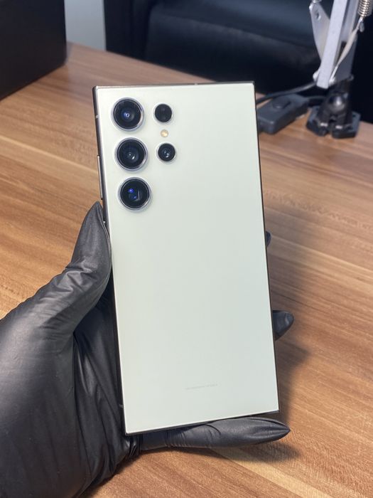 Samsung Galaxy S24 Ultra • 1 TB • Mint