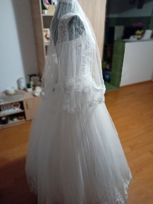 Vând rochie mireasa