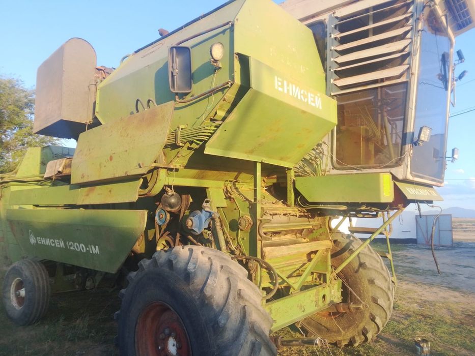 Продам комбайн Енисей 1200