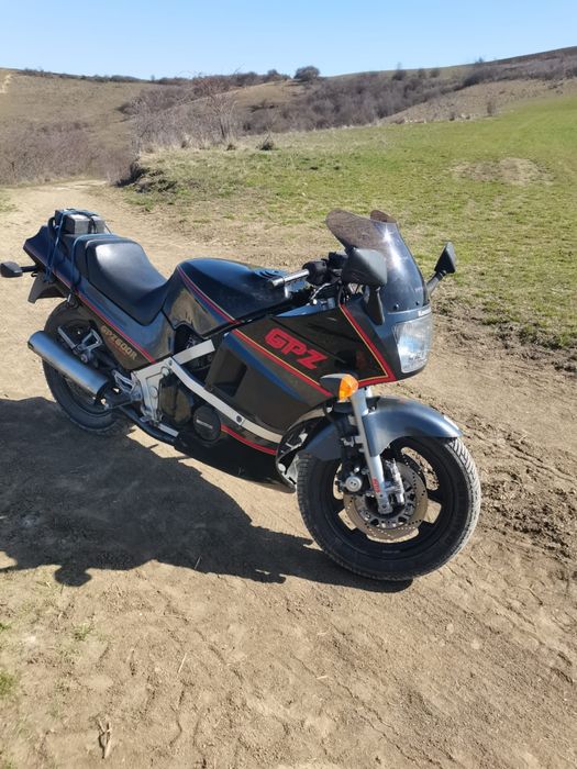 Disponibil Kawasaki zx600