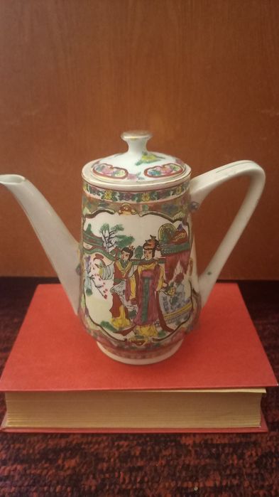 продаю старинные китайский чайник.
