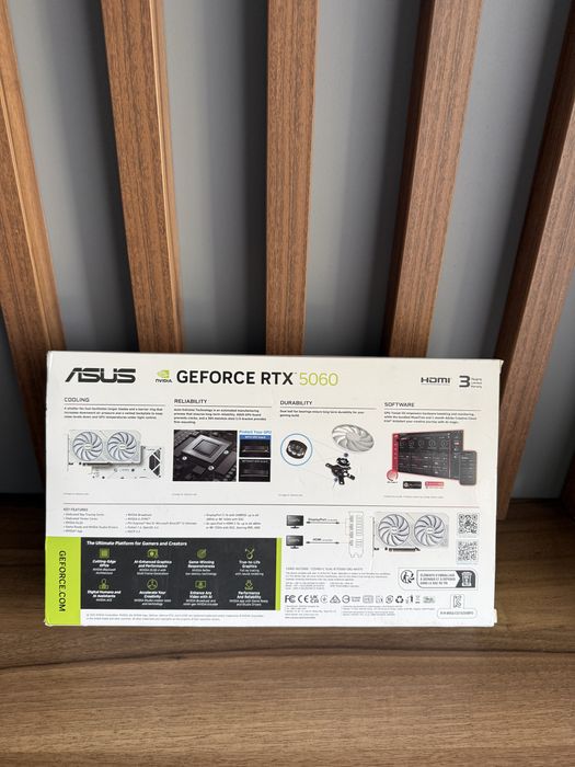 Placa Video Asus Dual RTX 5060 - Noua - Sigilata