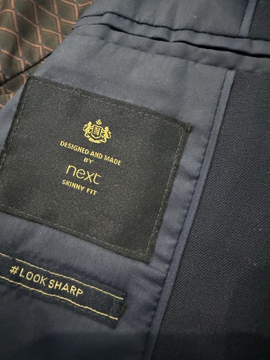 Продам костюм школьный для 1-2 класса