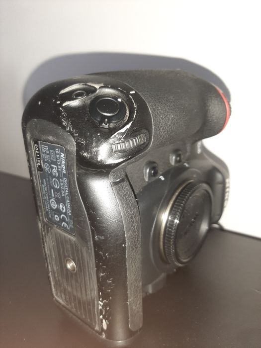 Nikon D4 с маленьким пробегом