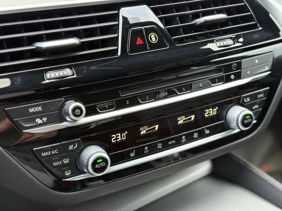 BMW 530 D* 2018г* M Pack* 4 Х 4* 170.000KM* Топ Състояние*