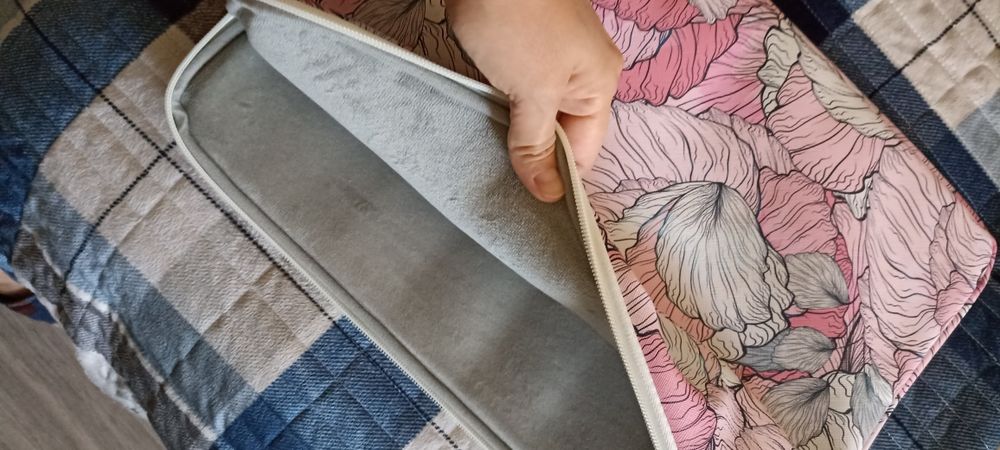 Ноутбук чехол сатылады