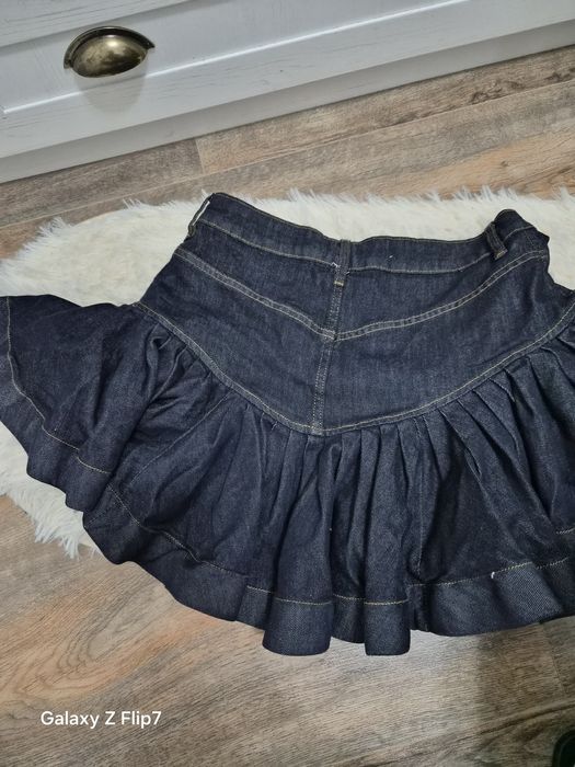 Дънкова пола с къдрички