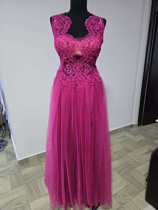 Rochie roz fucsia din matase naturala si dantela brodata