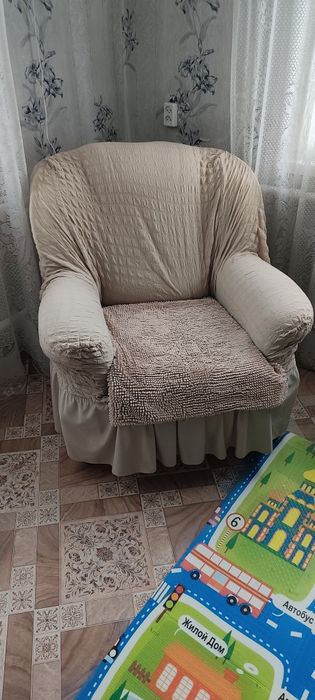 Диван и кресло б/у бесплатно
