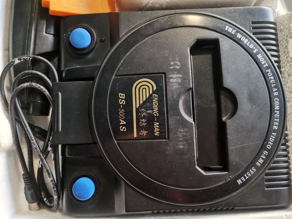 Ретро игра, оригинална опаковка