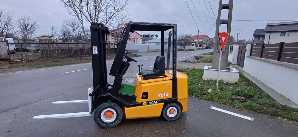 Stivuitor  , motostivuitor diesel  ( variante )