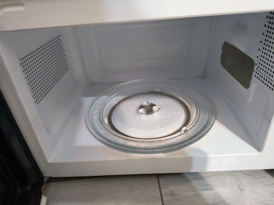 Продам микроволновую печь