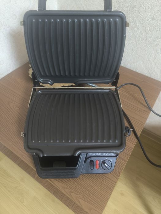 Гриль Tefal черный