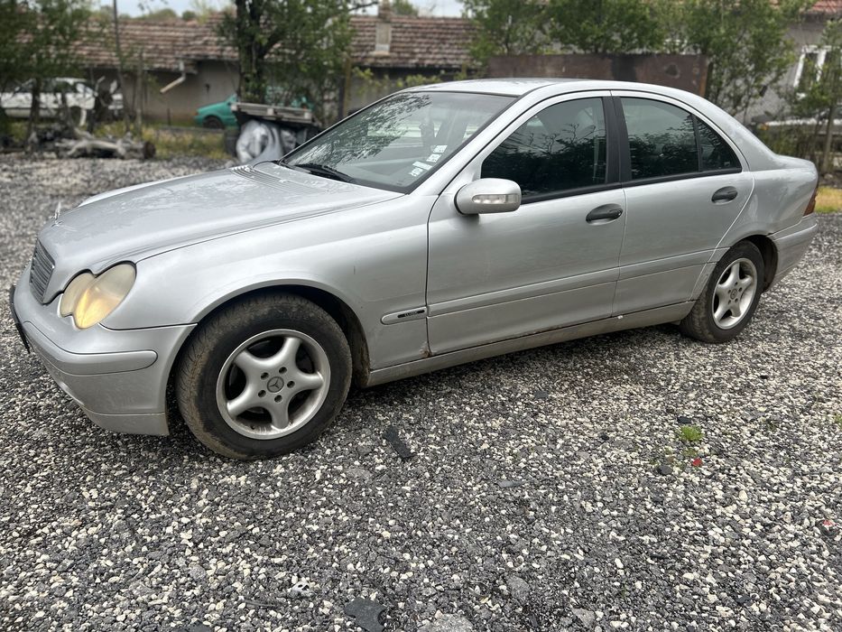 Мерцедес Ц класа 2,2цди на части/mercedes w203 c-clase2,2cdi na chasti