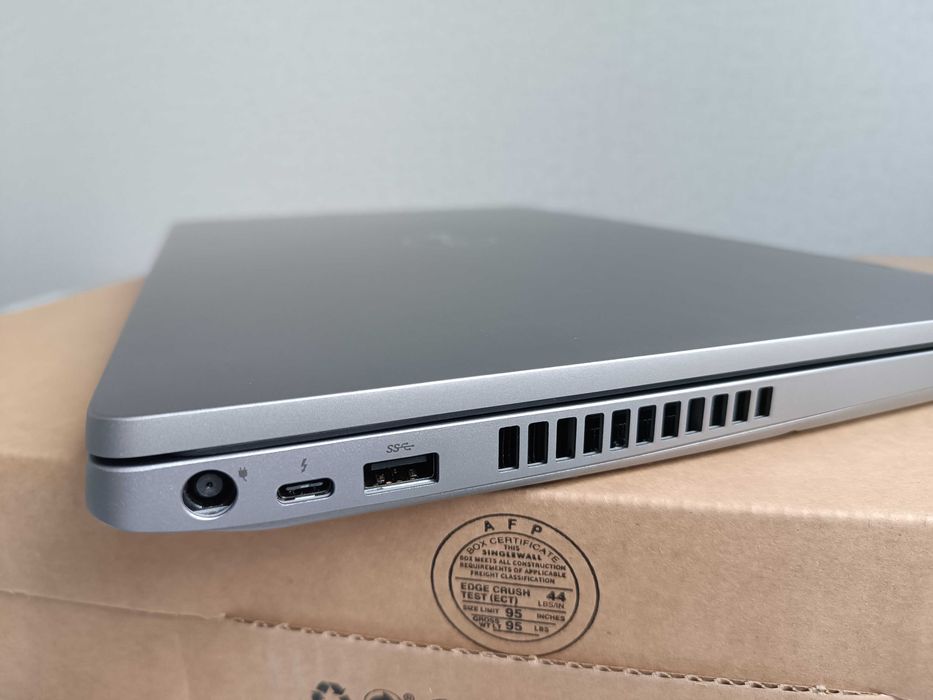 Ноутбук Dell Latitude 5511 core i-7 10850H RAM 16GB SSD 500GB + 1TB