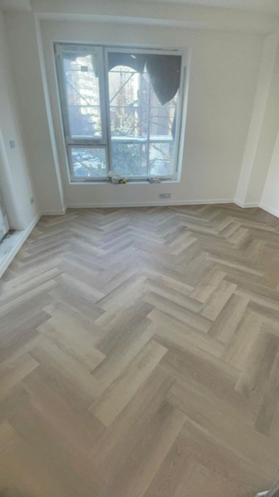 Montaj parchet. Scari lemn. Trepte stratificat