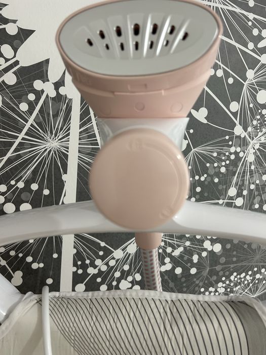 Aparat de călcat vertical Philips ComfortTouch GC557/30.