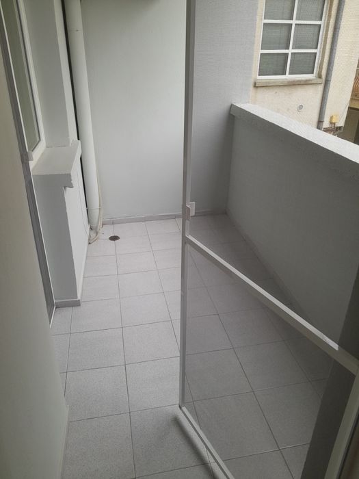 Дава се под наем Тристаен апартамент в Пловдив, Кършияка - 100 кв.м за 510 € - Снимка #3