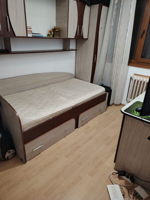 Inchiriez apartament 3 camere