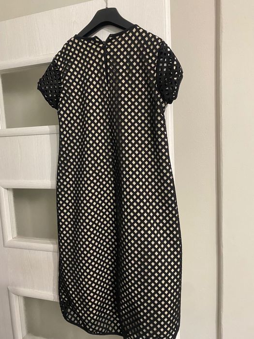 Стилна рокля на марка Negative