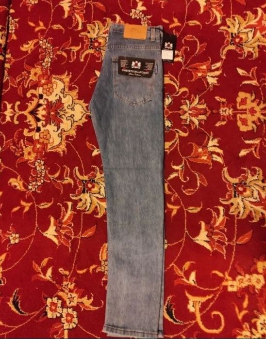 Продам новые джинсы