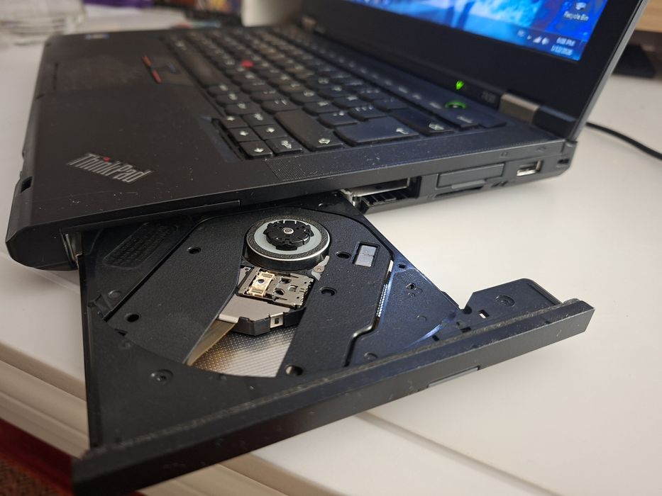 Laptop Lenovo ThinkPad ,Intel Core i5-3320M 2.6Ghz