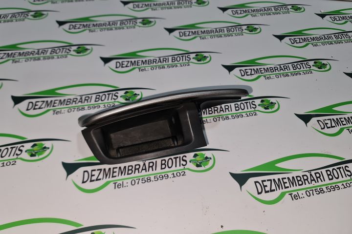 Scrumiera Renault Laguna a 2-a generatie