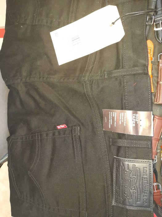 Blugi Levis, noi, eticheta, W40 L32!