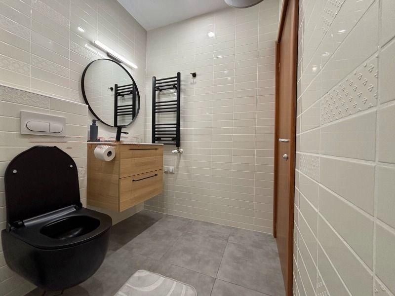 Дава се под наем Двустаен апартамент в София, Кръстова вада - 71 кв.м за 818 € - Снимка #7