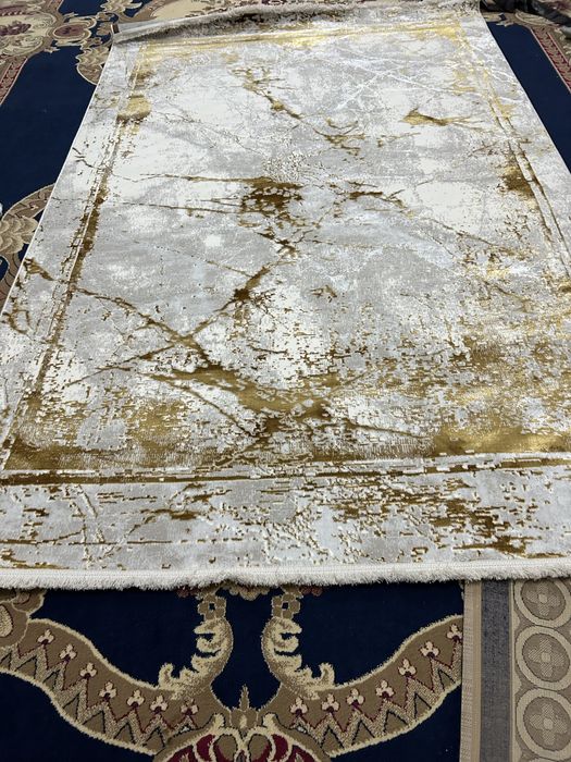 Кілем новый 3*2. Ковер