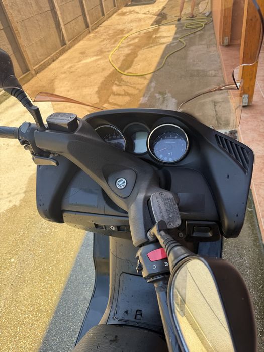 Yamaha majesty 400