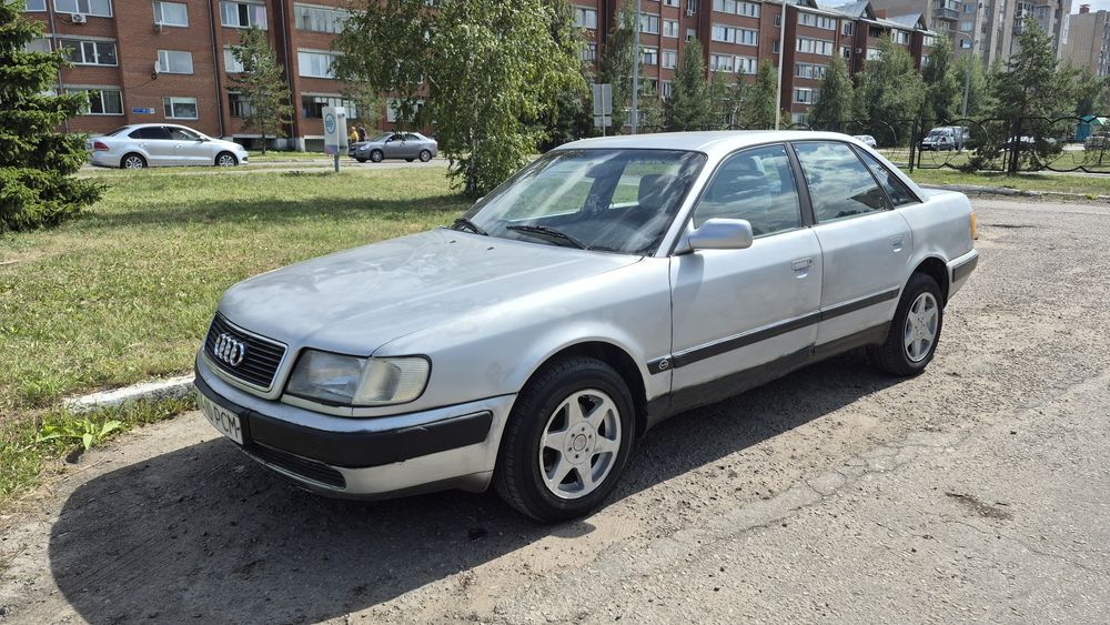 Продам Ауди 100 с4