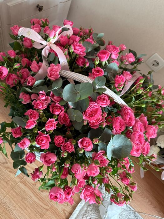 Куставой роза свежи