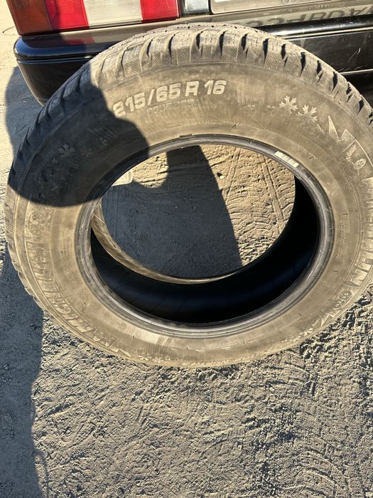 Продам шины Мишлен  215/65 R16