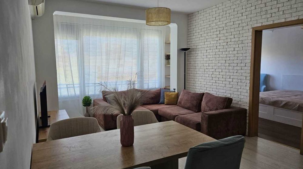 Тристаен апартамент под наем Изток