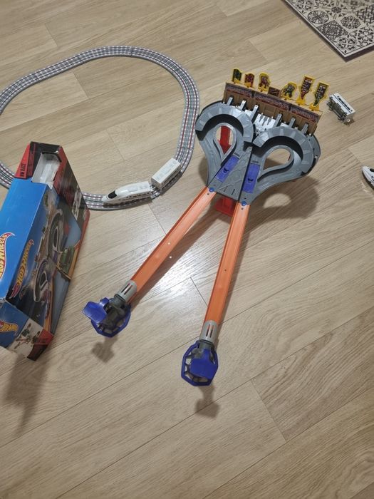 Игрушки, железная дорога